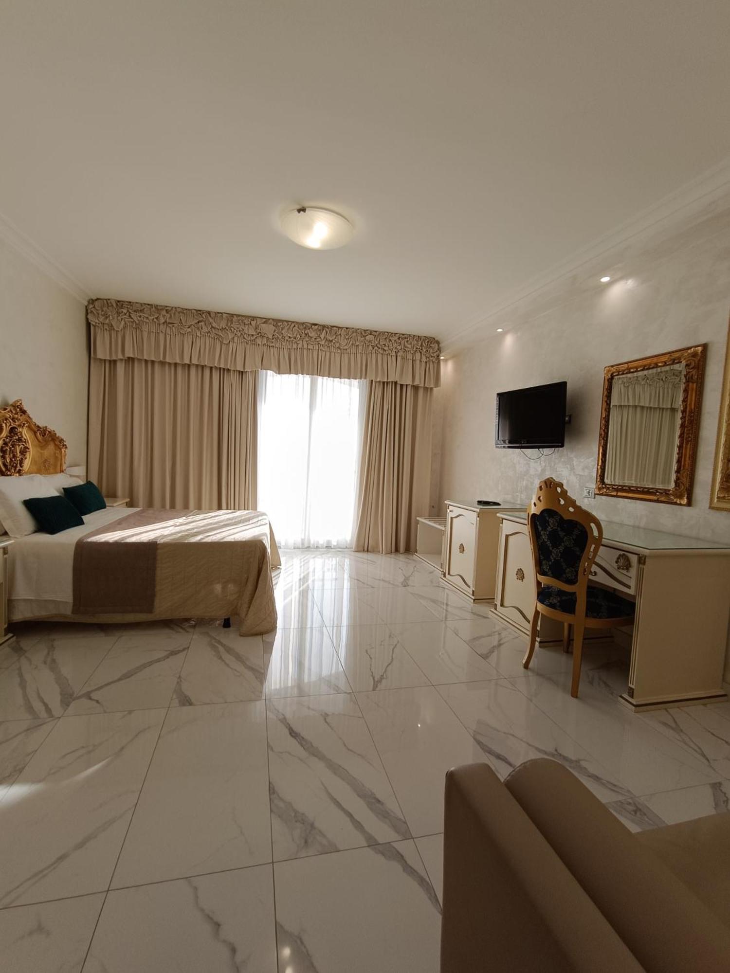 Hotel Paradise Porto Cesareo Kültér fotó